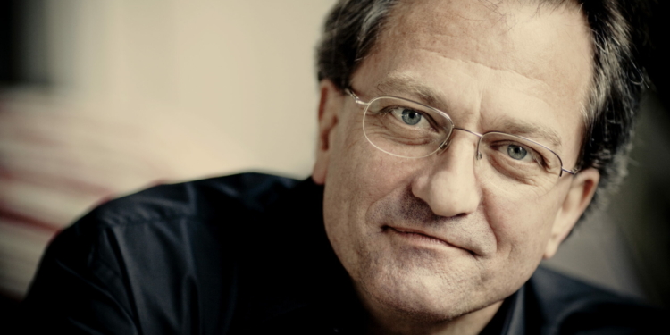 Gérard Korsten wirkte von 2005 bis 2018 als Chefdirigent des Symphonieorchester Vorarlberg. Copyright: Marco Borggreve