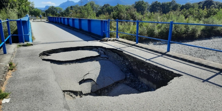 Beschädigung an der Frutzbrücke © Frutzkonkurrenz