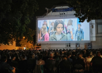 Filme unter Sternen verspricht Open Air Kino auf Großleinwand. Foto: Kevin Zimmermann