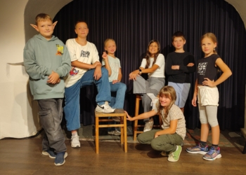 Die süßen Saumarkt TheaterKinder. Foto: Melchhammer