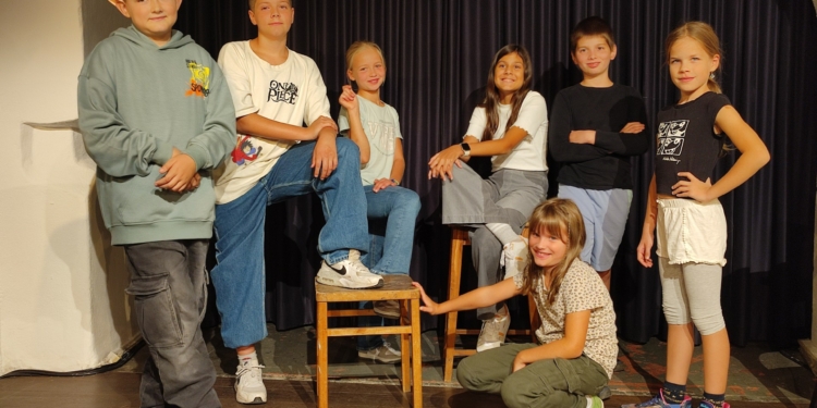 Die süßen Saumarkt TheaterKinder. Foto: Melchhammer